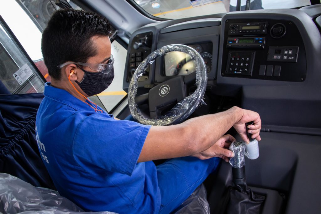 SP: Volkswagen oferece higienização em ônibus e caminhões na Grande São Paulo e Litoral 2 IMG 3595 Volkswagen