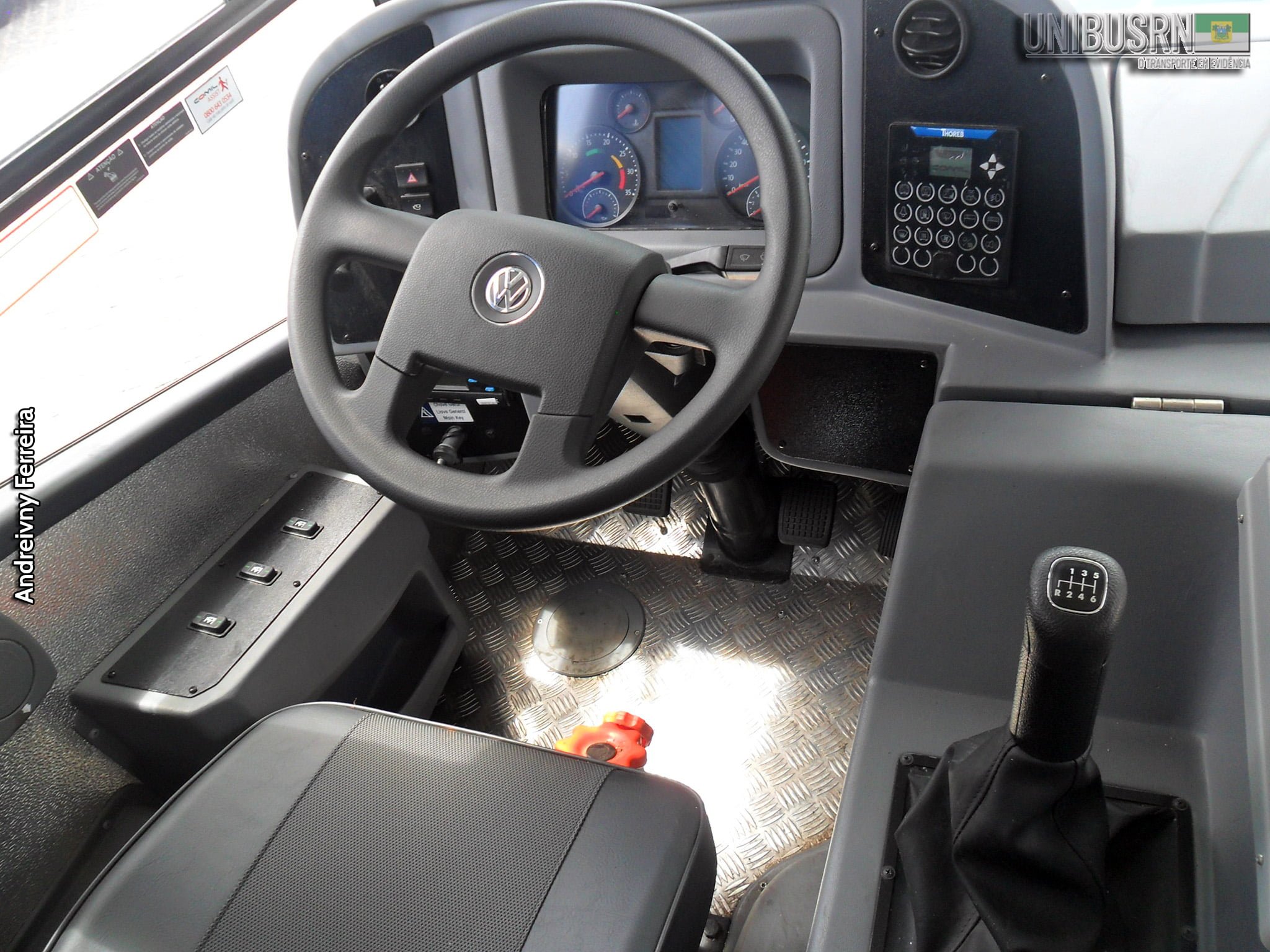 Transporte mantém tendência de recuperação e cria 8.606 vagas em outubro