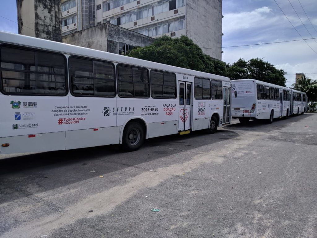 Campanha Busão Solidário, lançado pelo SETURN, segue arrecadando donativos em Natal 10 Ônibus da Campanha Busão Solidário arrecadarão donativos para distribuição a famílias carentes em Natal RN