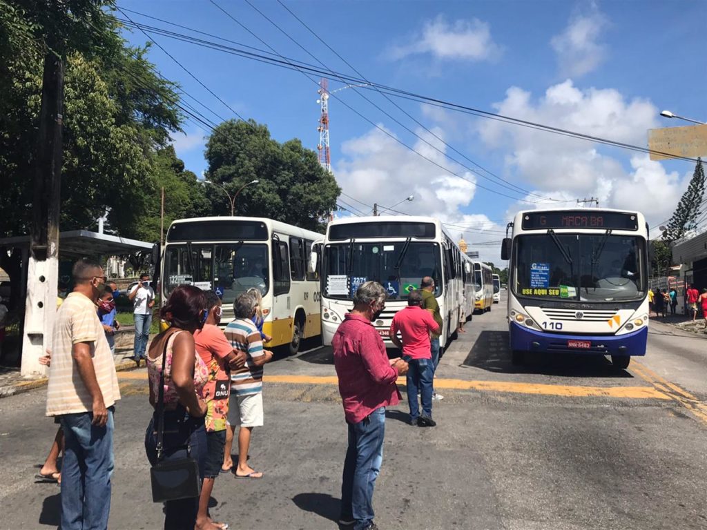 Natal: Rodoviários param ônibus mais uma vez 3 003