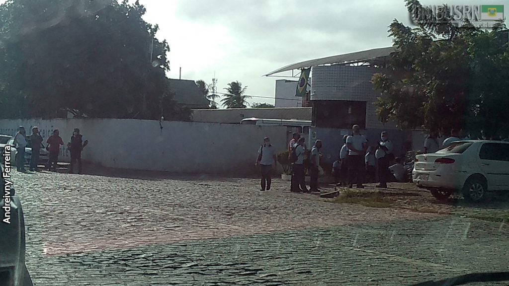 Greve dos rodoviários: Nenhuma movimentação no final de semana e expectativa pela mediação do TRT 2 Greve 02 Andreivny
