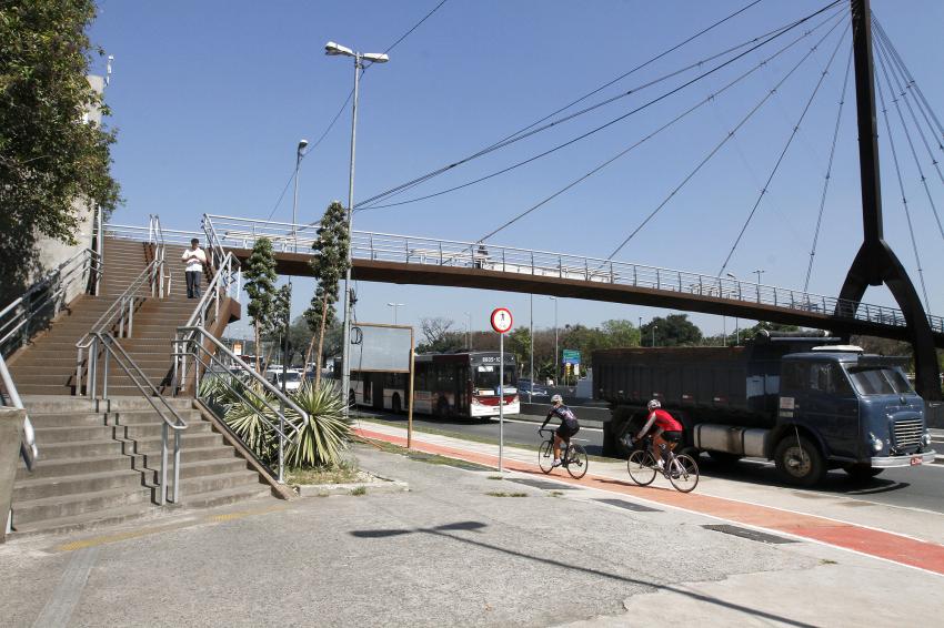 Ausência de planos de mobilidade urbana persiste na maior parte dos municípios brasileiros 2 Heloisa Ballarini SECOM 20082014