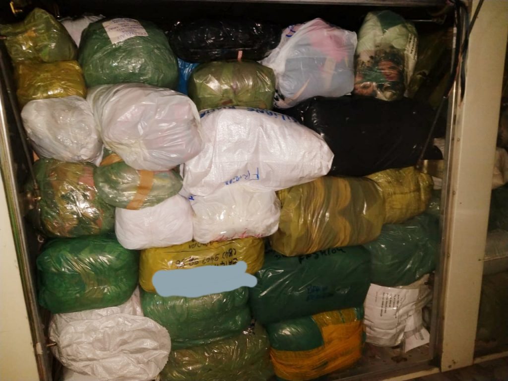 Mossoró: Ônibus de turismo são flagrados transportando mercadorias sem Nota Fiscal 4 Mercadoria sem NF Mossoró 1 Agência PRF