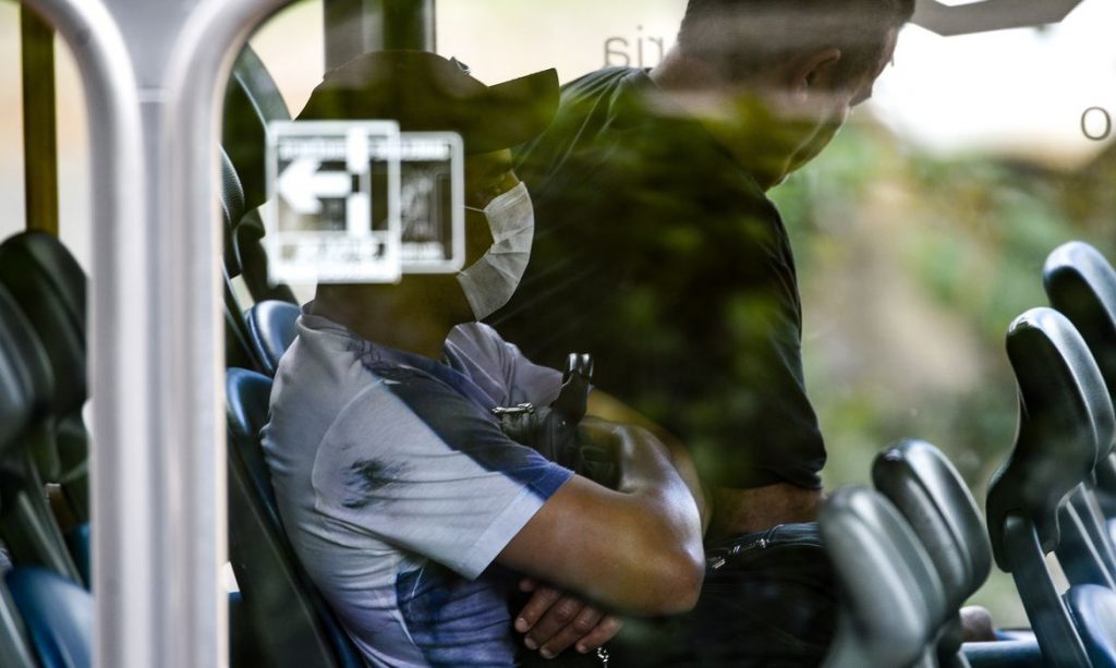 45% dos passageiros reduziram uso de transporte público com a Ômicron, diz Moovit 2 df mascara onibus 1903200966 Agência Brasil