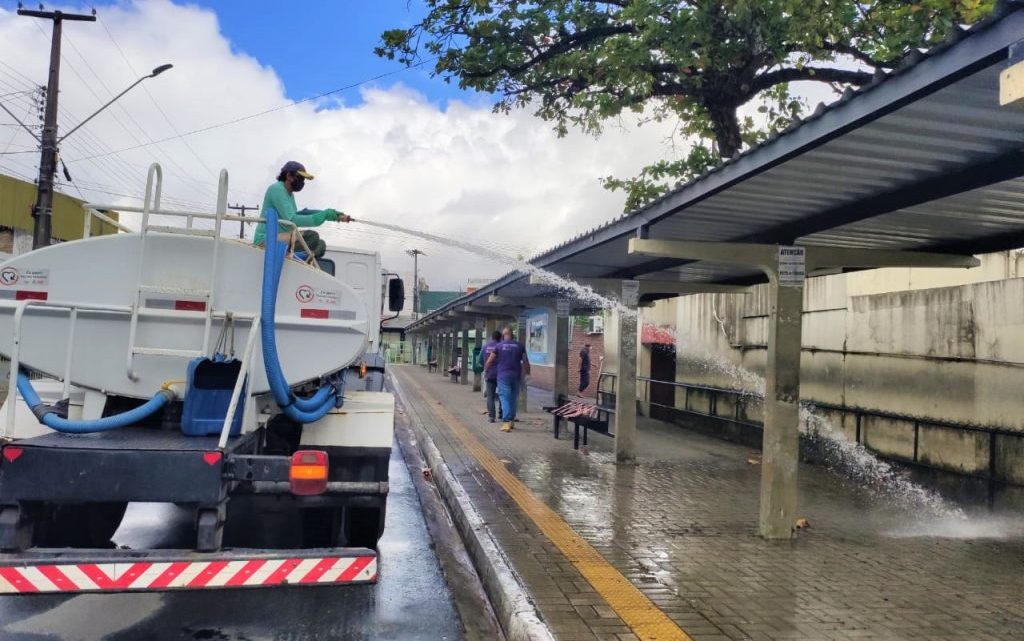 PB: João Pessoa realiza desinfecção de terminais de ônibus para retorno do transporte público 2 Higienização terminais 03.07 9 1024x768 1