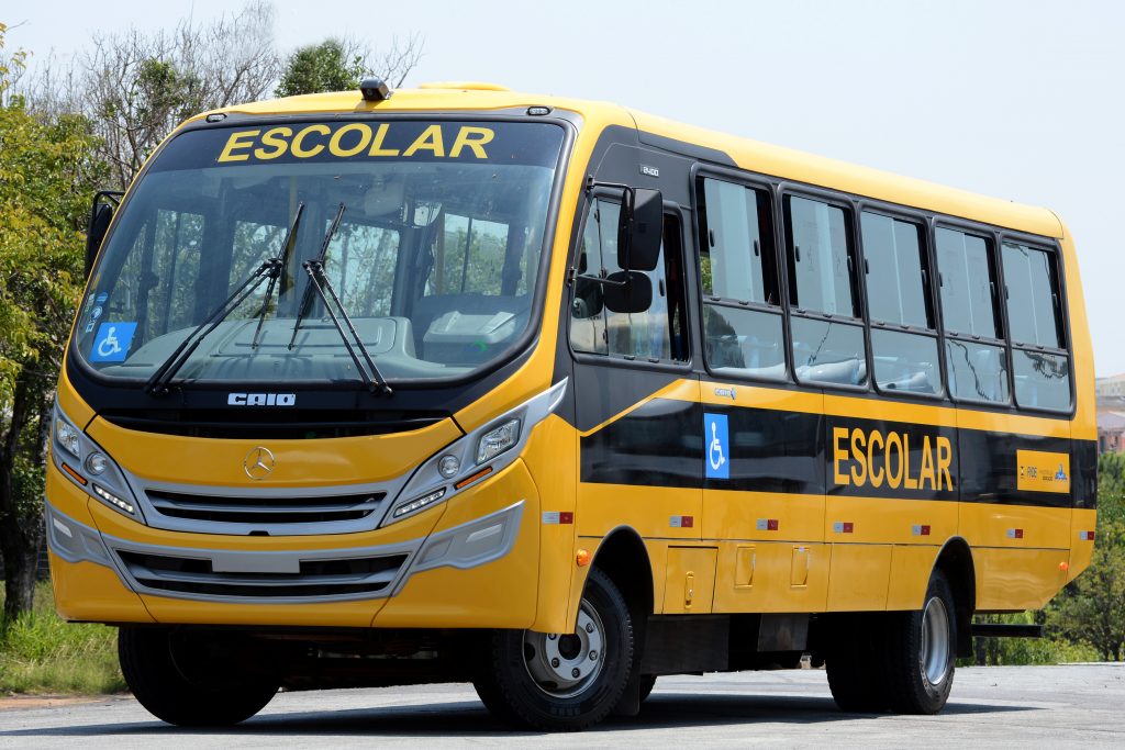 Ônibus escolares vão demandar o maior volume de vendas no 2º semestre 2 caminho da escola 26 Mercedes Benz