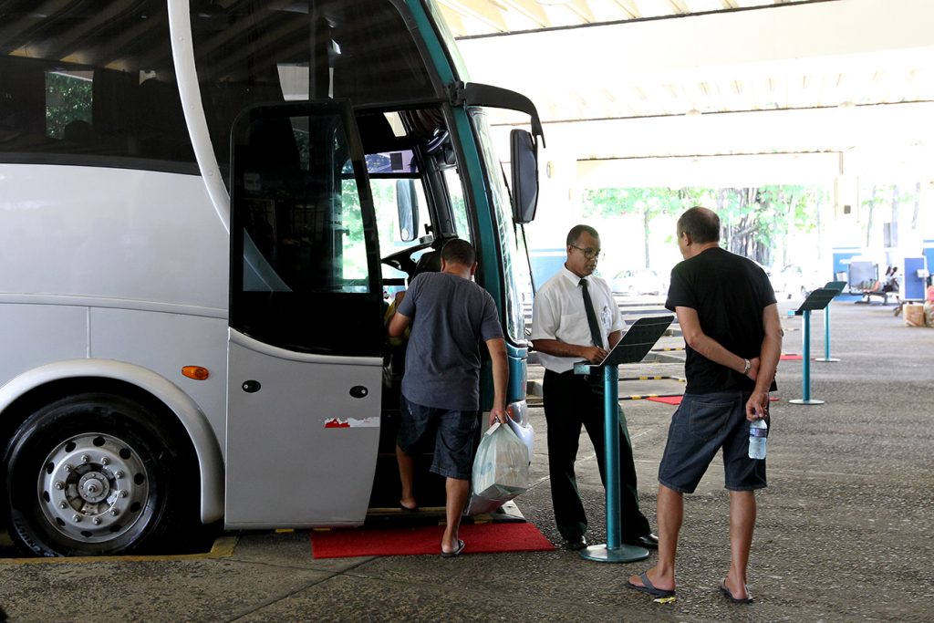 BA: Flexibilização do transporte intermunicipal é iniciada 2 Transporte intermunicipal 1 Governo da Bahia