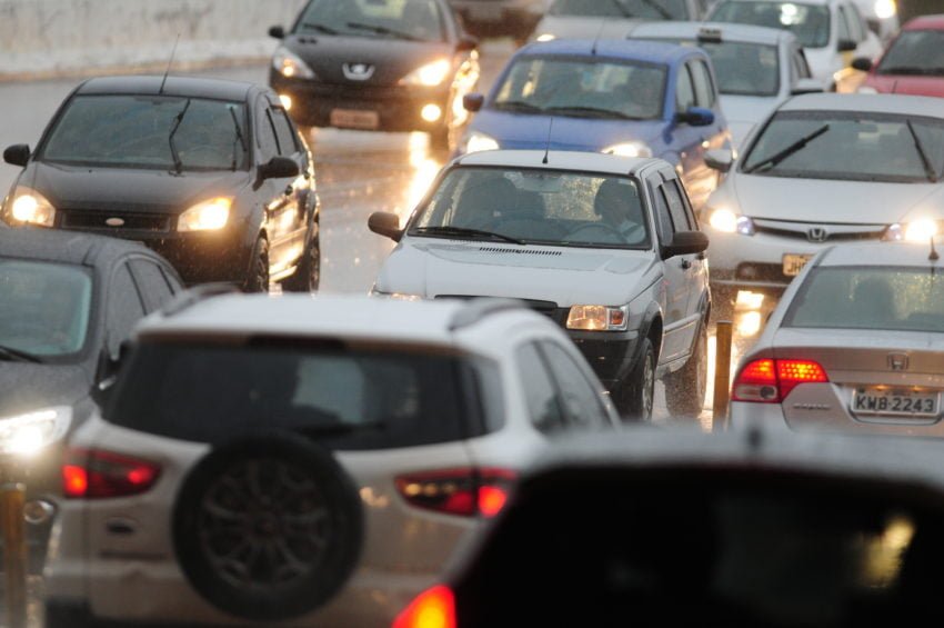 STF determina pagamento de IPVA no Estado de domicílio do dono do veículo 2 PV Autoridades de transito alertam sobre perigos dirigir em dia de chuva 01211242016 850x565 2