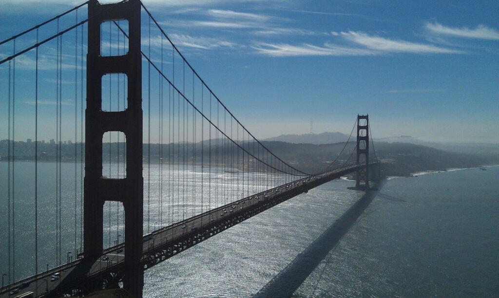 Califórnia proíbe carro zero a gasolina após 2035 2 bridge golden gate night san francisco california