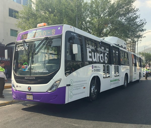Montadoras tentam adiar produção de veículos menos poluentes 2 onibus euro vi produzido no brasil para circular no