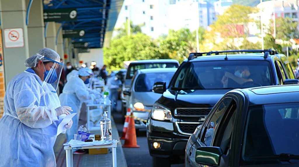 Exame para drogas já flagrou 170 mil motoristas e reduziu número de habilitações 2 iiii