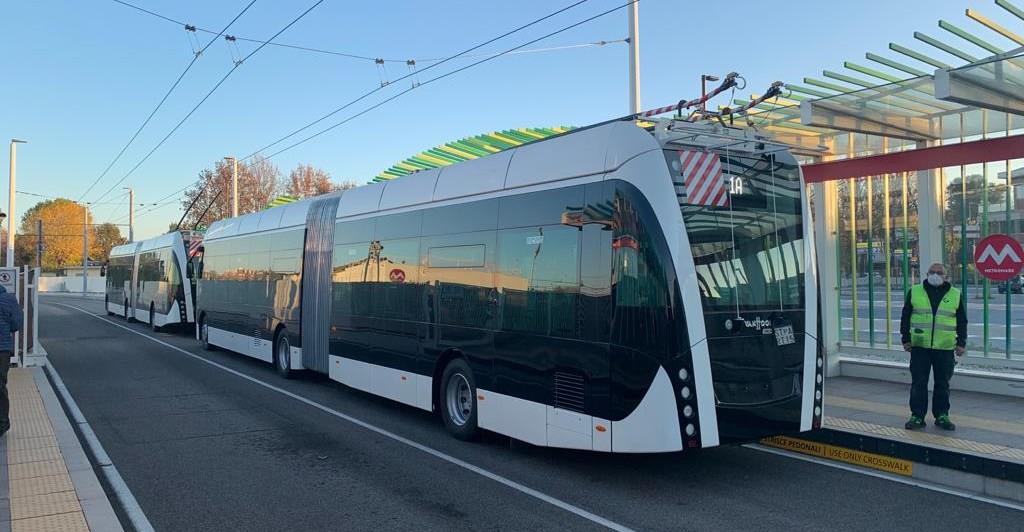 Nova linha de BRT operado por trólebus inicia testes na Itália 2 metromare linha de brts eletricos com trolebus na italia1