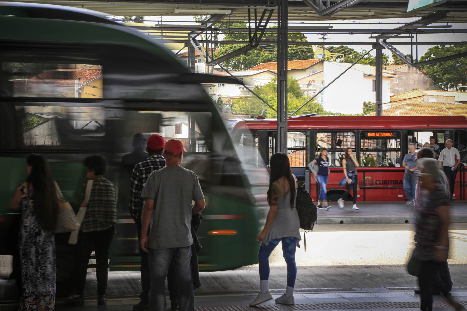 Prefeito Greca assume presidência da Assomec e fala em Agência Metropolitana de Transporte Coletivo na Grande Curitiba
