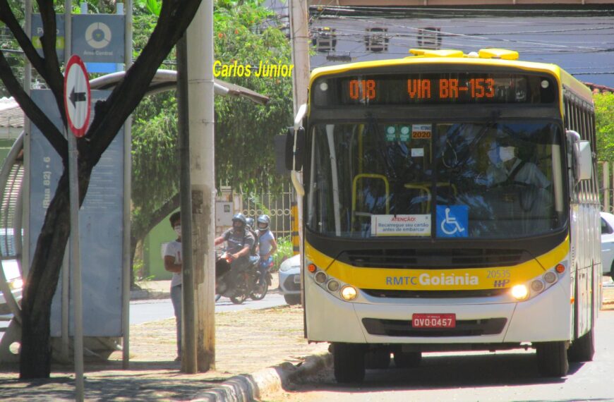 Ônibus da Região Metropolitana de Goiânia têm acesso limitado a trabalhadores das atividades essenciais