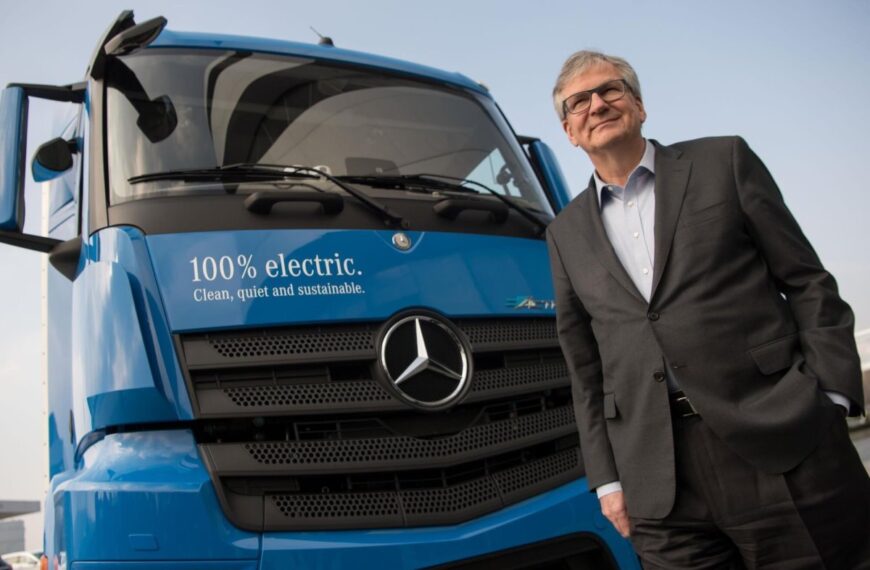 Governos deveriam aumentar tributos do diesel para facilitar o acesso aos elétricos, diz o chefe da Daimler na Europa