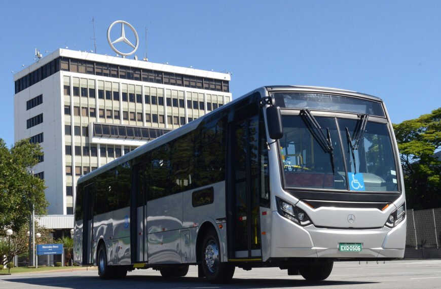MG: O-500 Super Padron, da Mercedes-Benz, passa a circular nas ruas de Belo Horizonte