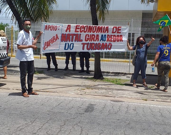 Natal: Empresas de ônibus que atuam no turismo participam de protesto por flexibilização de distanciamento social