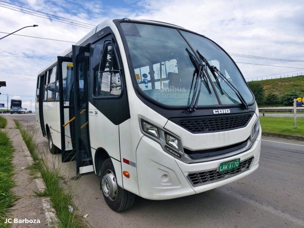 Exclusivo: flagramos microônibus com chassi de testes da Volkswagen na Dutra 2 WhatsApp Image 2021 03 19 at 10.03.56