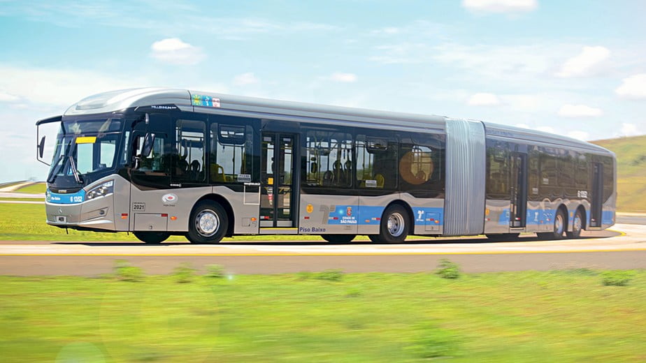 Teste: dirigimos um ônibus superarticulado da Mercedes-Benz e não pagamos a passagem 2 ba