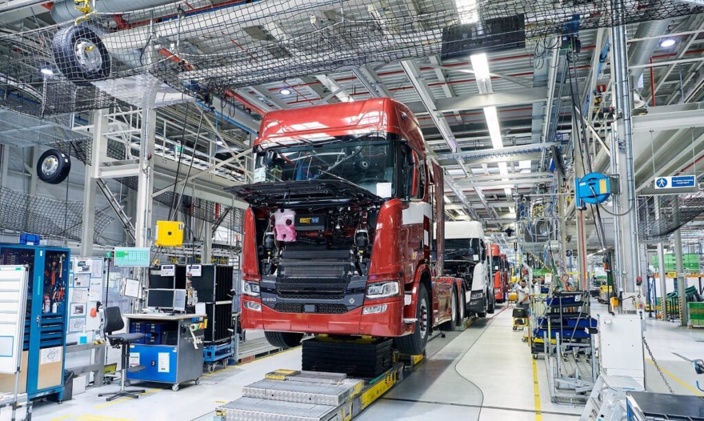CEO da Scania diz que falta de eletrônicos pode paralisar produção da montadora na Suécia 2 opstart scania production montagem