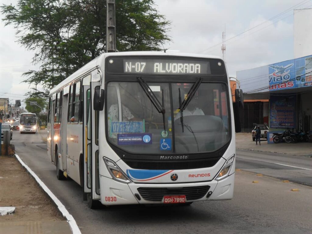 Justiça marca nova audiência de conciliação para retomada de 100% da frota de ônibus em Natal 2 169022797 115077984012245 2353471320404673192 n