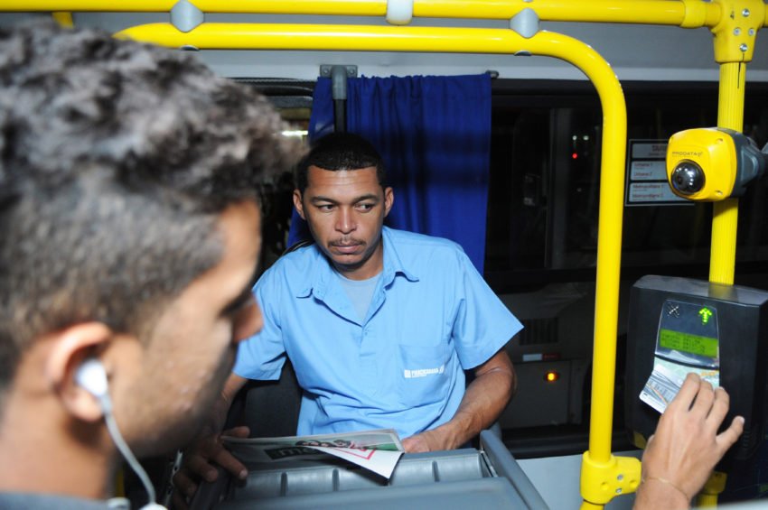 Quem tem direito à gratuidade no transporte? Como obter o benefício? 2 Biometria 000 850x565 1