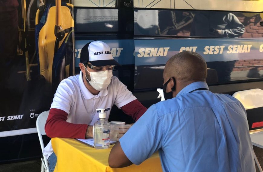 Rio: Empresas de ônibus de Petrópolis participam de ação de conscientização do Sest Senat durante o Maio Amarelo