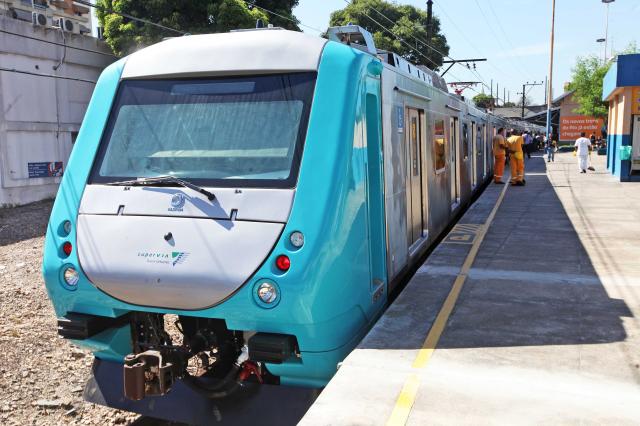 Em crise, Supervia entra com pedido de recuperação judicial 2 1 trem 20 640x426 1
