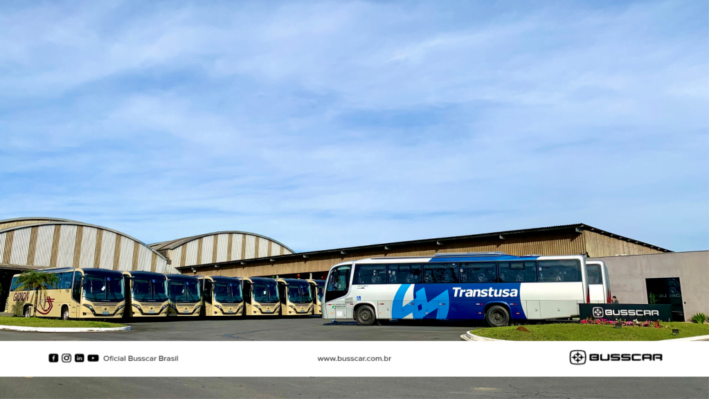 Empresas de Joinville recebem novos ônibus da Busscar 2 Gidion e Transtusa