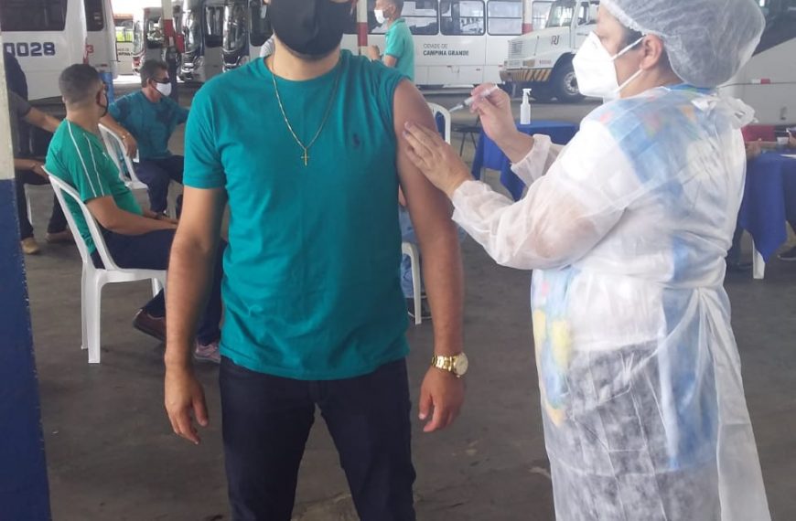 Prefeitura de Campina Grande finaliza vacinação de motoristas do transporte coletivo