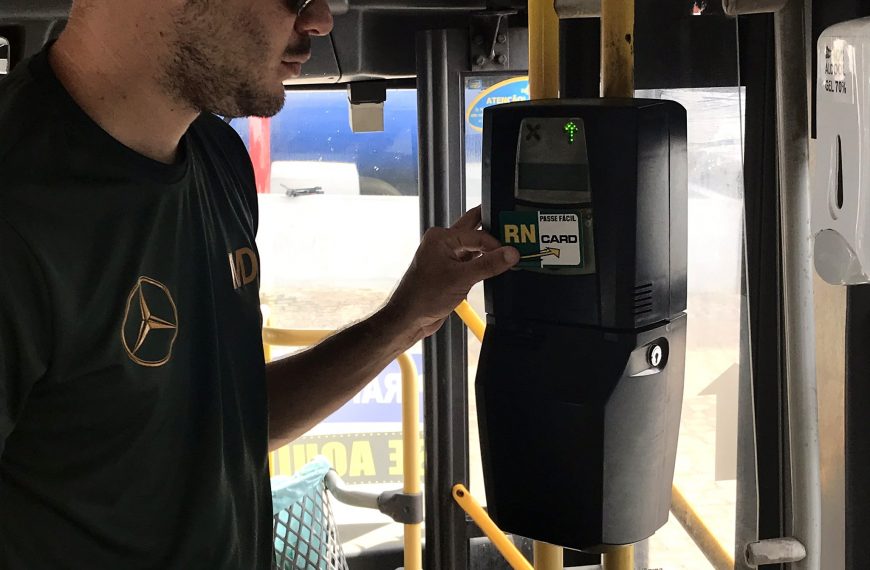 Sistema de bilhetagem eletrônica de ônibus não serve como meio de controle da jornada