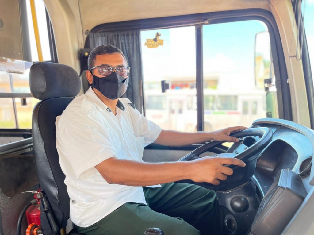 PB: Prefeitura parabeniza motorista de ônibus por atitude correta ao cobrar uso de máscara de passageiro em João Pessoa 10 WhatsApp Image PMJP