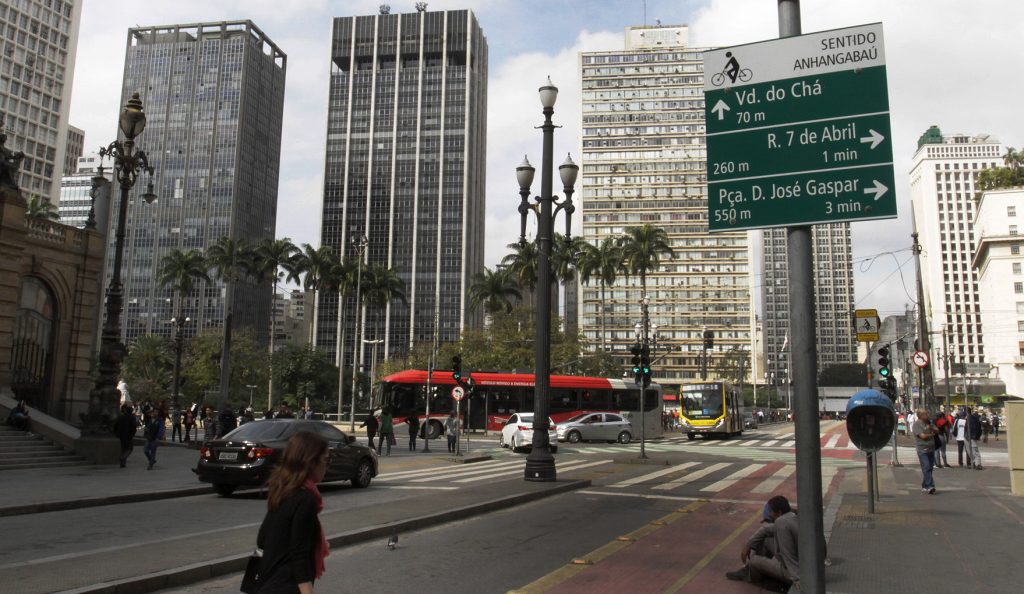 Em São Paulo, prefeito Ricardo Nunes sanciona lei que autoriza o Executivo a taxar transporte por aplicativo 2 Heloisa Ballarini