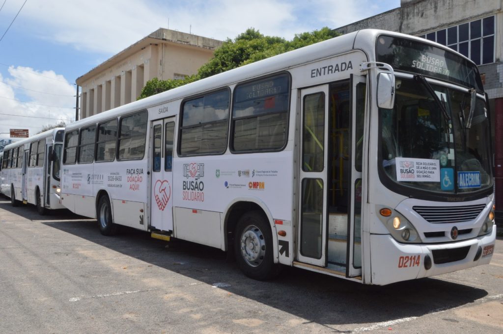 559 cestas básicas e kits de limpeza e higiene serão entregues pelo Seturn para famílias de Natal; entidade completa 23 anos 2 WhatsApp Image 2020 04 02 at 14.07.20