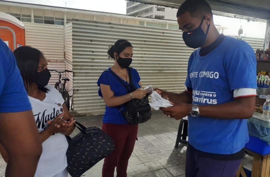 SE: População aprova distribuição de máscaras nos terminais de ônibus de Aracaju