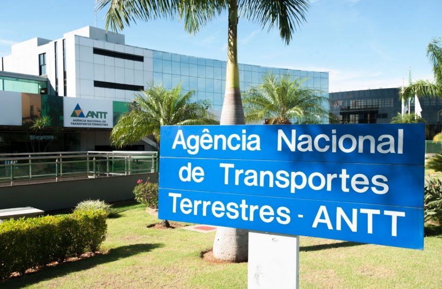 Proposta pede suspensão de portaria da ANTT que detalha fiscalização contra transporte clandestino