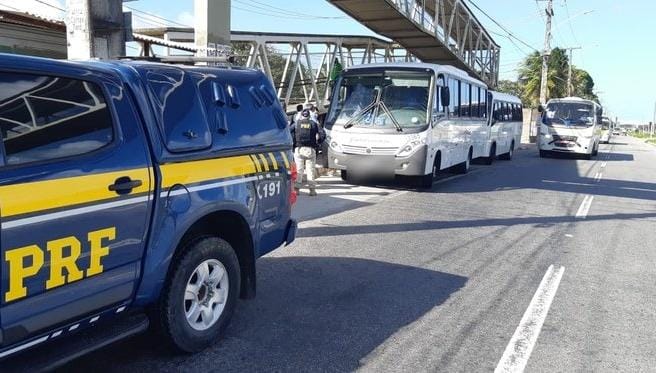 PRF flagra ônibus clandestino forjado de ônibus da Jardinense no RN 2 4s3kjriw8peipzkpzu3j1ljjr8ldec