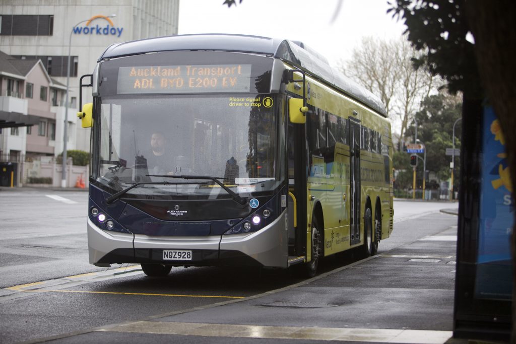BYD faz entrega de primeiro ônibus elétrico de grande porte na Nova Zelândia 6 img1 BYD