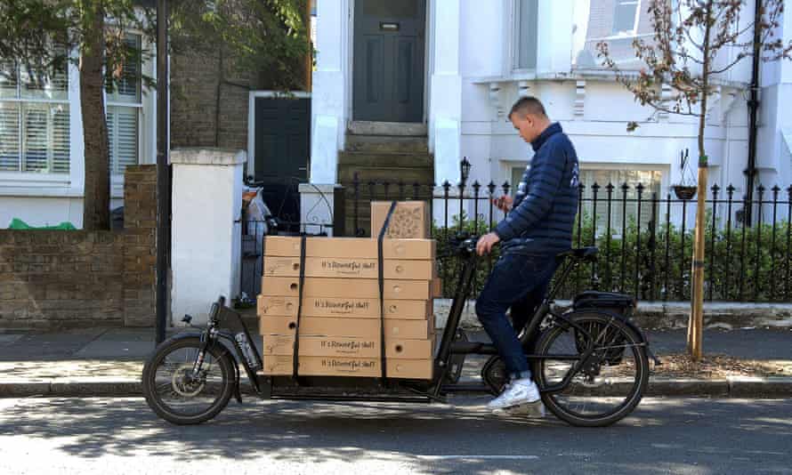 Bicicletas elétricas cargueiras: mais rápidas que as vans, diz estudo 2 uma e bike e usada na entrega de flores ao sul de londres1