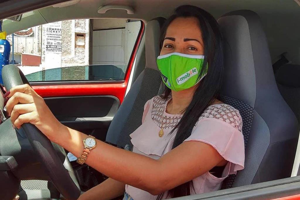 Motoristas criam apps para definir suas próprias taxas 7 daniele moura motorista do app i mobile em aracaju se