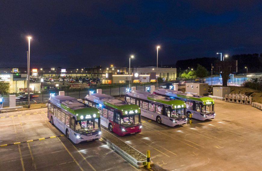 Internacional: Ônibus elétricos BYD ADL da First Bus irão operar no serviço oficial de transporte para representantes da COP26
