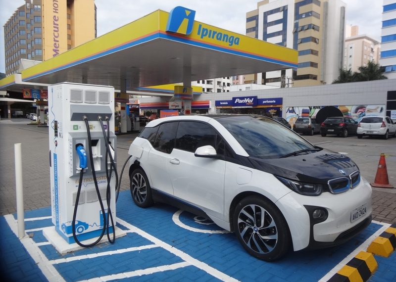 Eletrificação da frota brasileira patina, sem incentivo ou meta