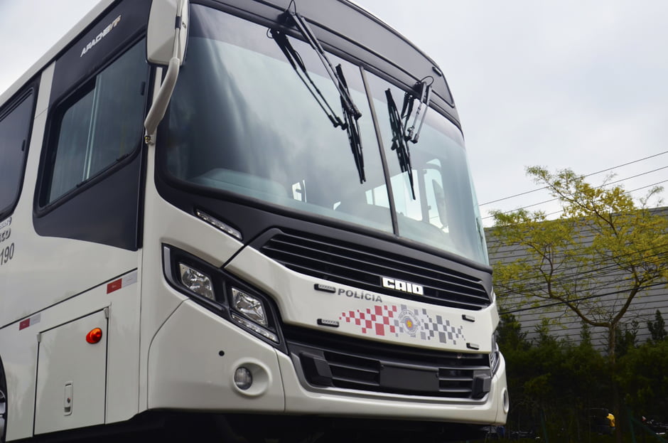 Caio fornece ônibus Apache Vip para a Polícia Militar de São Paulo 1 frente 1 BANNER SITE Caio