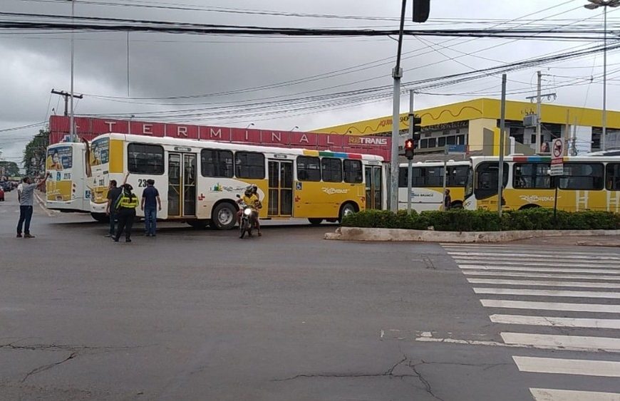 AC: Sem diesel, empresários suspendem circulação de ônibus em Rio Branco