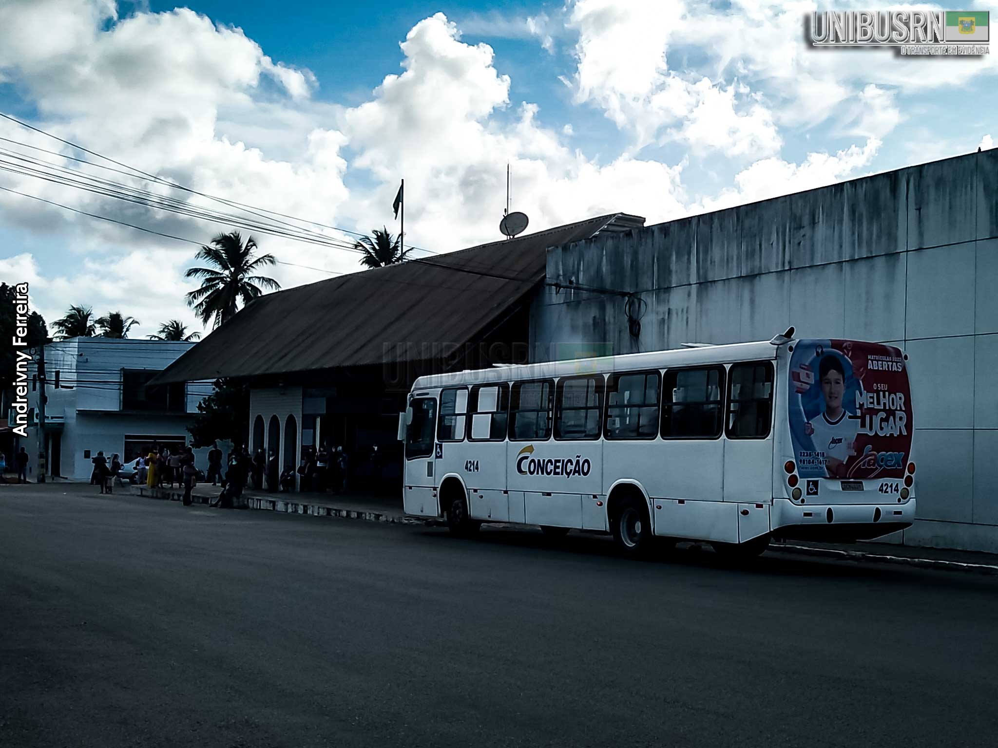 Natal: Prefeito sanciona lei que retira exigência de itens na licitação do transporte público