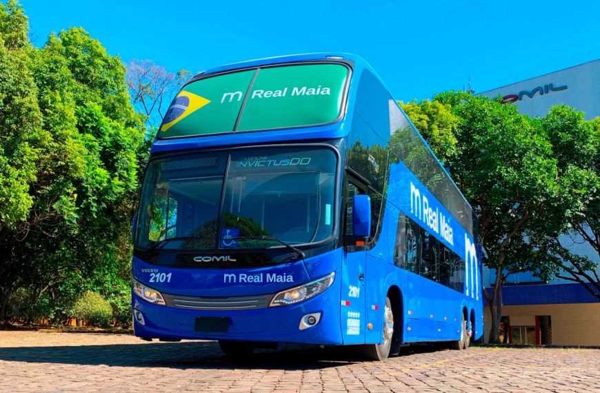 Comil Ônibus e Real Maia celebram parceria de uma década