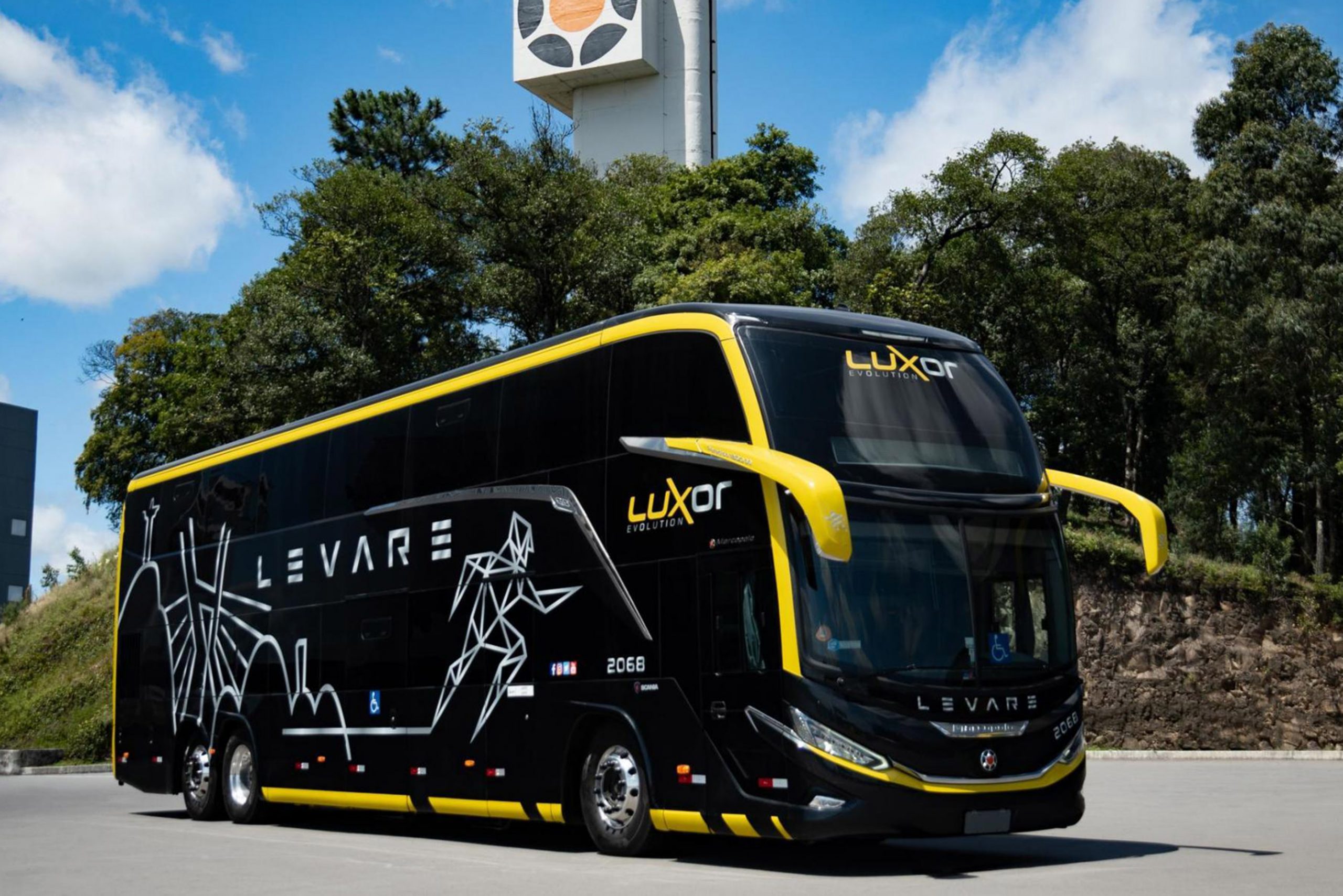 Levare adquire três unidades do modelo Paradiso 1800 DD, da Marcopolo