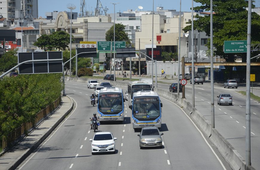 Prefeitura do Rio antecipa fim de concessões de ônibus e assume linhas com pior serviço já em junho