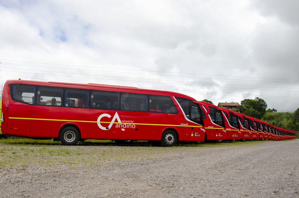 Mercedes-Benz exporta 328 ônibus para serviço de fretamento em mineração no Chile 2 Divulgacao MBB