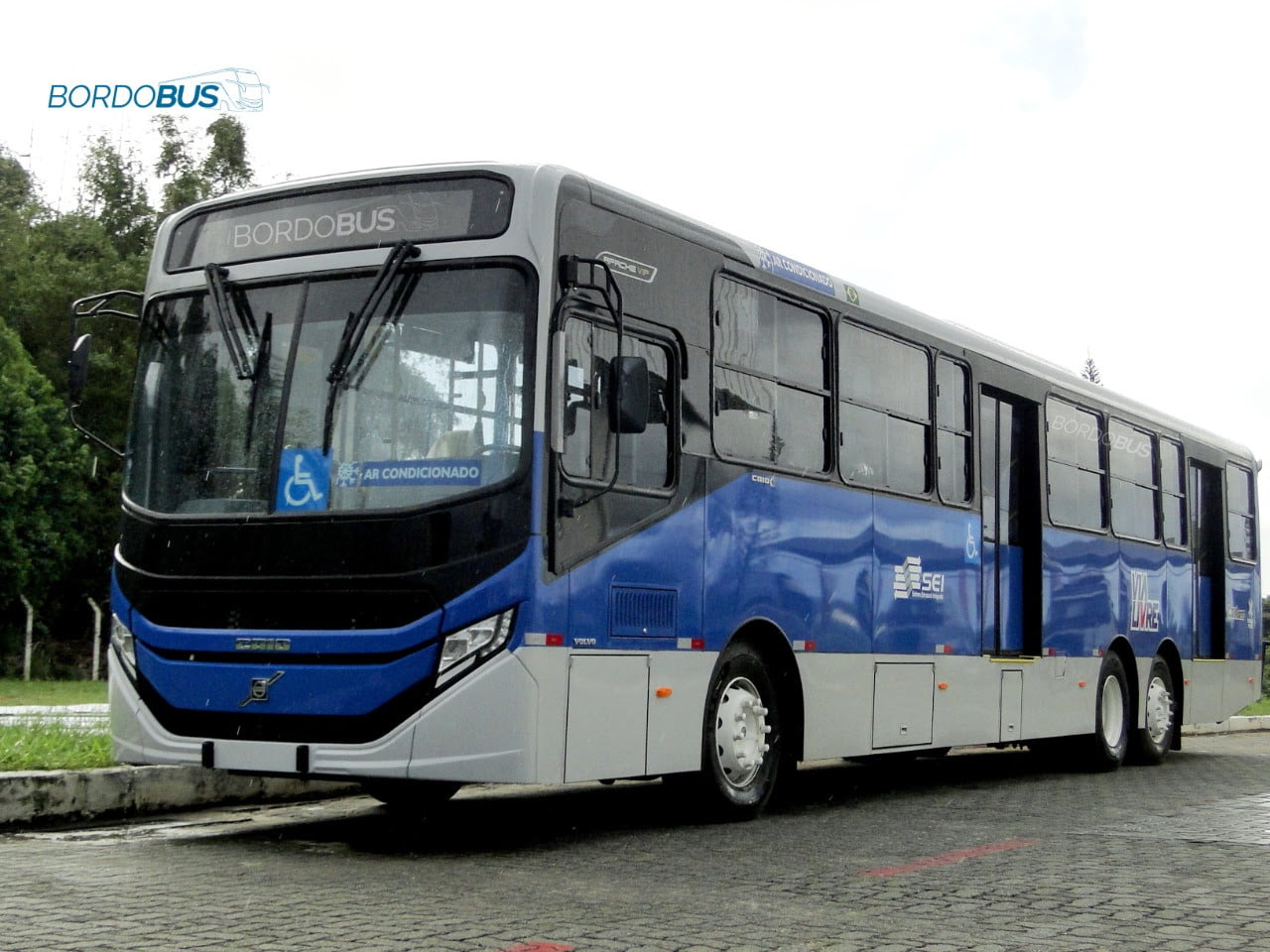 Apache Vip V de testes da Volvo é flagrado na Bahia